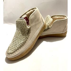 Muk Luks Comfort Boots Genuine Suede Lining wool blend beige women's 9 New